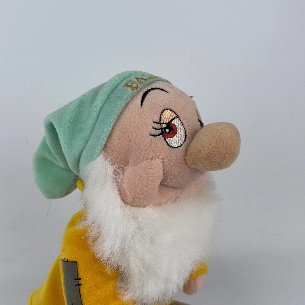 Disney Snow White & the Seven Dwarfs Bashful Plush 10